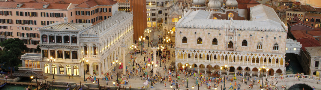 Seit Februar 2018 ist auch eine beeindruckende Mini-Version von Venedig im Miniatur Wunderland zu sehen.