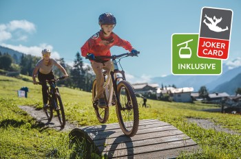 Hier lernen große und kleine Bike-Neulinge alles, was sie für den Trail brauchen.
