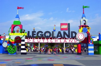 Mehr als 58 Millionen LEGO Steine verwandeln den Freizeitpark in eine abwechslungsreiche Welt