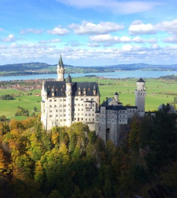 Blick von der Marienbrücke auf das Schloss Neuschwanstein.