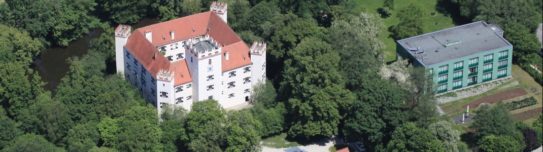 Im Schloss Mariakirchen ist man dank mehrerer festlicher Räumlichkeiten variabel bei der Anzahl der Gäste.