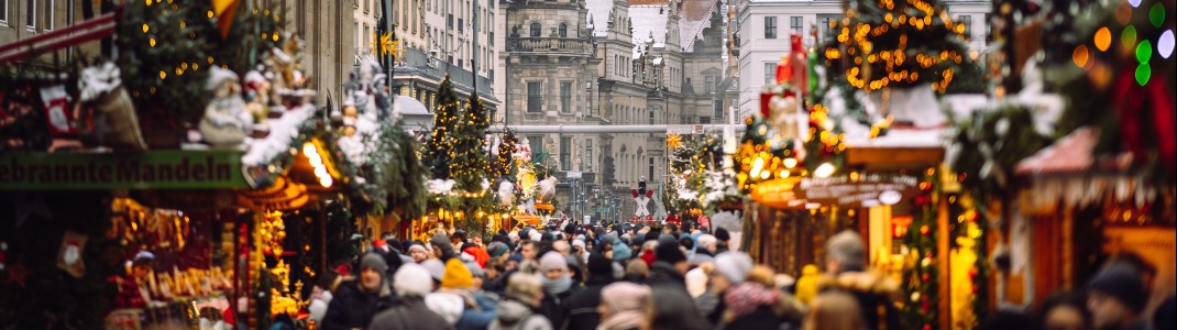 The market stretches across the Altmarkt in downtown Dresden.