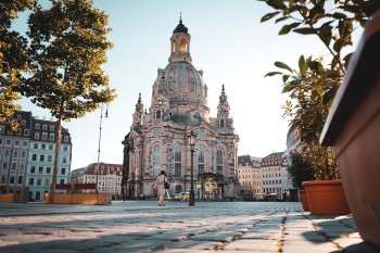 Due to the large dome, the Frauenkirche can be seen from afar.