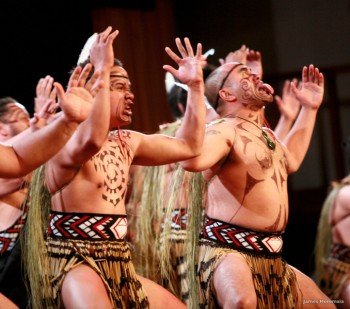 In Neuseeland hast du die Möglichkeit die Maori-Kultur live zu erleben!