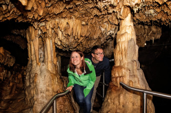 Die Teufelshöhle in Pottenstein ist die größte Tropfsteinhöhle der Fränkischen Schweiz.