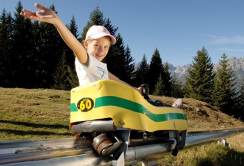 Die Sommerrodelbahn Mieders ist die steilste Achterbahn der Alpen!