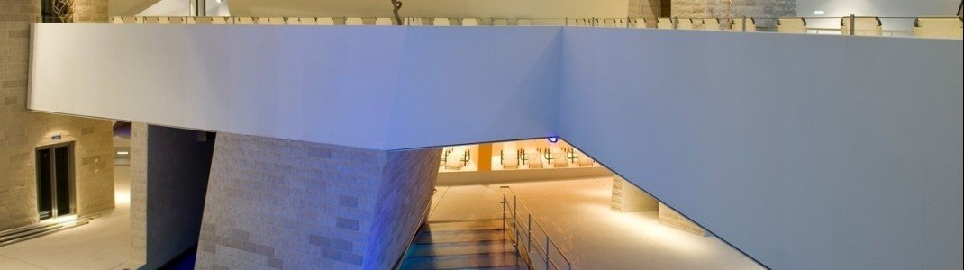 Architektur im Einklang mit den traditionellen Thermenelementen