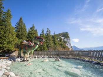 Dinos zum Anfassen gibt es im Triassic Park.