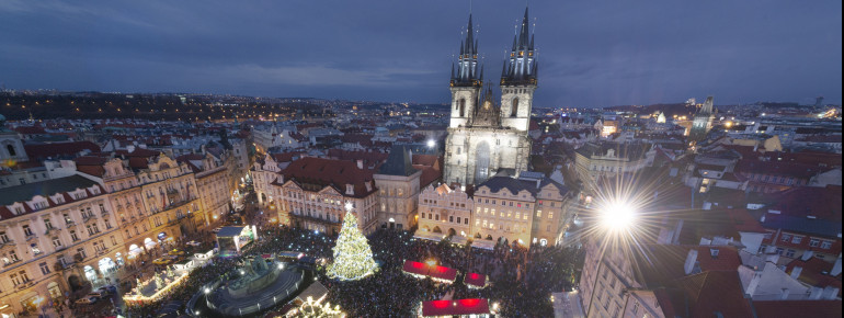 One of Prague's Crhistmas market is situated right at the centre at Old Town Square.