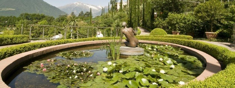 Die Gärten von Schloss Trauttmannsdorff sollten in Meran zum Abschluss der Wanderung besucht werden