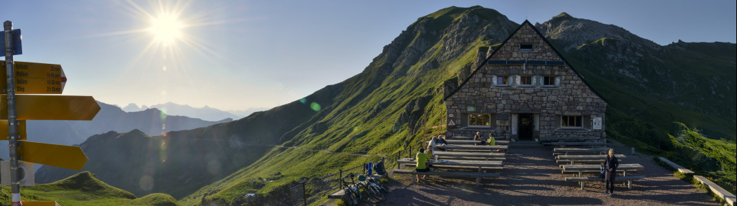 Blick auf die Pfälzerhütte