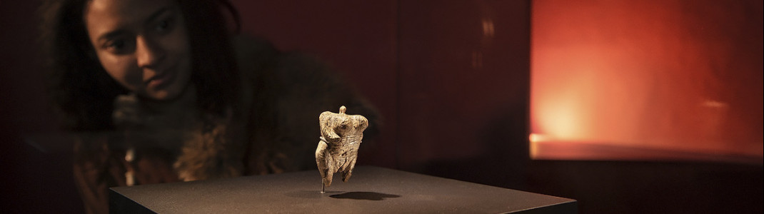 40.000 Jahre alt ist die Frauenfigur der 'Venus aus dem Hohle Fels', die im Urgeschichtlichen Museum Blaubeuren zu sehen ist.