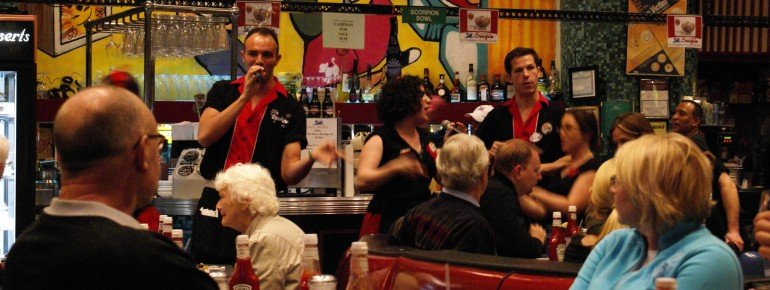 Singing waiters at Ellen&#39;s Stardust Diner