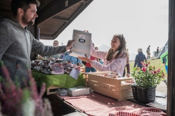 Erlebe bei den Events am Kronplatz Südtiroler Kultur hautnah.