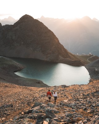 Wanderparadies: Der beeindruckende Schwarzsee erwartet dich auf 2800 Metern unweit der Rotkoglhütte.