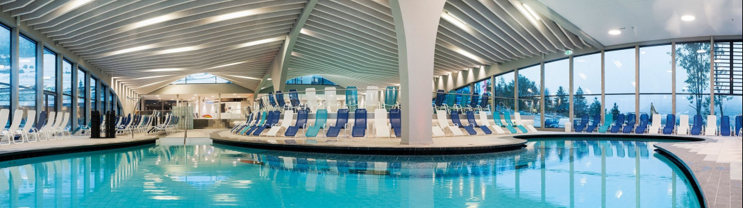 Das StuBay in Telfes punktet mit großen Schwimmbecken, actionreichen Wasserrutschen und einem tollen Wellness-Bereich.