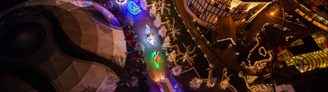 Einfach bezaubernd: Die Lichterparade von oben.