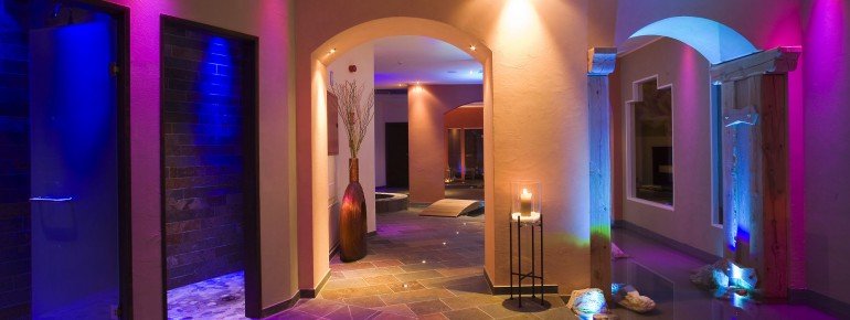 Stilvolle Entspannung im exklusiven Wellnessbereich