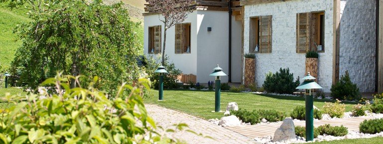 Vom Hotel aus geht es mit erfahrenen Guides durch die Berge