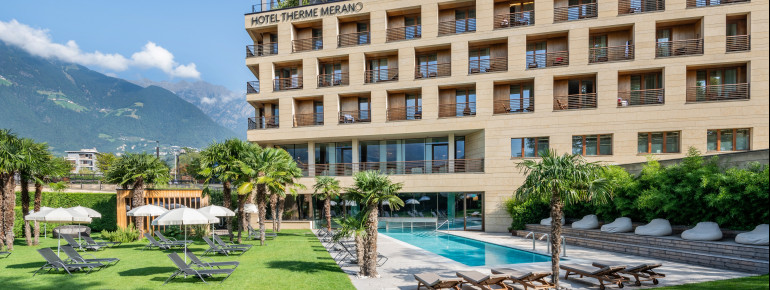 Hotelansicht mit Garden Spa