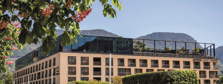 Außenansicht Hotel Therme Meran