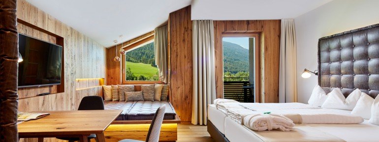 Modernes Design und heimische Hölzer sorgen für gemütliche Atmosphäre