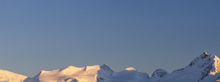 Berninagruppe im Abendrot