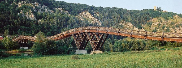 Die Holzbrücke Tatzelwurm