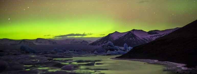 Northern lights over the glacier lagoon