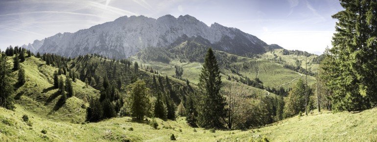 Der Rundweg verspricht schöne Ausblicke aufs Kaisergebirge