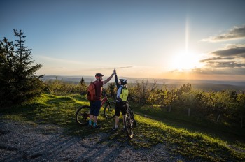 Auf der Tour erkundest du die vielfältige Landschaft des Erzgebirges