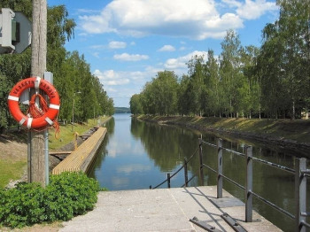 Der Vääksy Kanal liegt ebenfalls auf der Radstrecke.