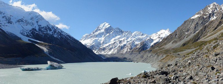 View to Mt Cook from Hooker Lake
