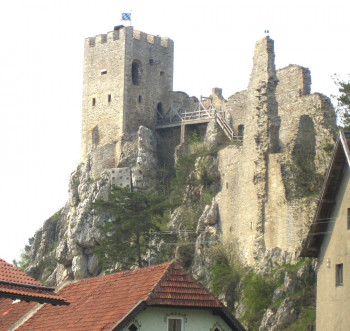 The ruins of Weißenstein Castle.