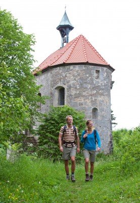 Past Breitenstein chapel