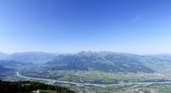 The view from Drei-Schwestern is magnificent.