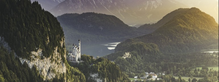 The Three Castles Loop near Füssen treats hikers to extraordinary views over the Allgäu foothills and the fairy-tale silhouette of Neuschwanstein Castle.