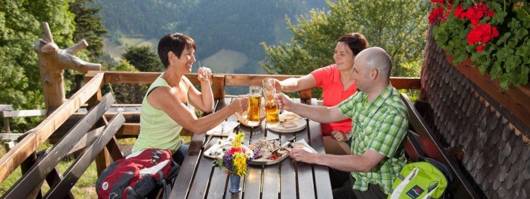 Give yourself a break at Hintereck-Hütte after the steep ascent.