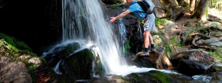 The waterfalls of Zweribach cascade down over two steps.