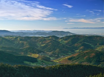 Diese und mehr wunderschöne Aussichten warten am Westweg entdeckt zu werden.