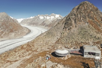 Rundwanderung vom Bettmerhorn via Märjelensee zur Bettmeralp