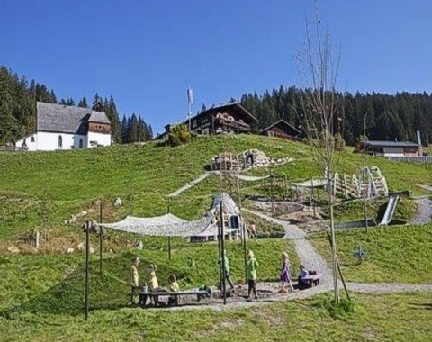 Die Silberspielwelt beim Panorama-Gasthof Kristberg begeistert kleine Wanderer