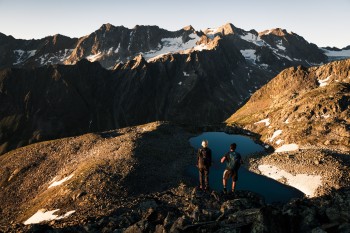 Dieser Bergsee - Rinnensee darf zu Recht als einer der schönsten der Alpen bezeichnet werden und ist jeden Fußmarsch wert.