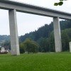 Die Autobrücke markiert das Ende dieser Wanderung