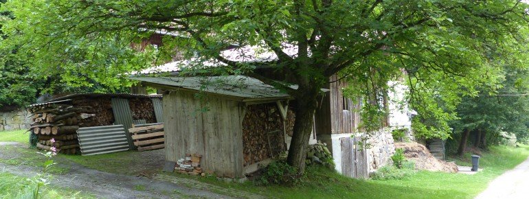 Ein kleiner Hof ist das erste Leben kurz vor Kalteneck, das man zu Gesicht bekommt.