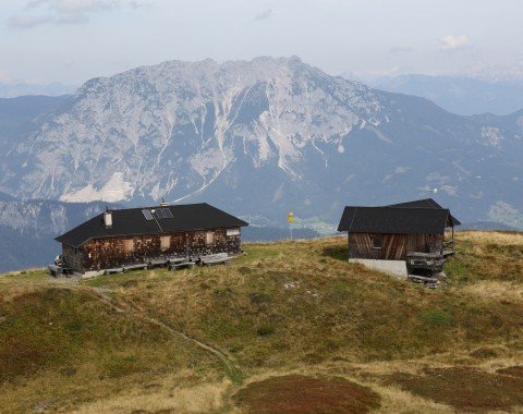 Die Pleschnitzzinken-Hütte eignet sich perfekt für Pause und Brotzeit