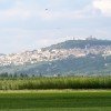 Mitten in der umbrischen Hügellandschaft liegt idyllisch eines der Zentren der christlichen Geschichte - Assisi
