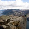 Von der Felskanzel bietet sich ein herrlicher Blick über den Fjord
