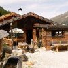 Auf der Grawa Alm kannst du verschiedene Spezialitäten der Tiroler Küche genießen.