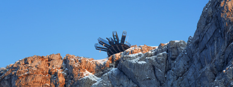 Die Aussichtsplattform 5fingers bietet Adrenalinkicks auf höchstem Niveau.